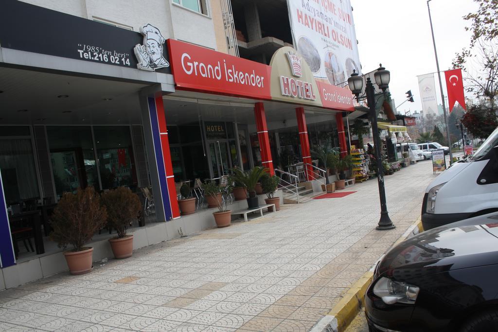 Hotel Grand Iskender Adıyaman Esterno foto
